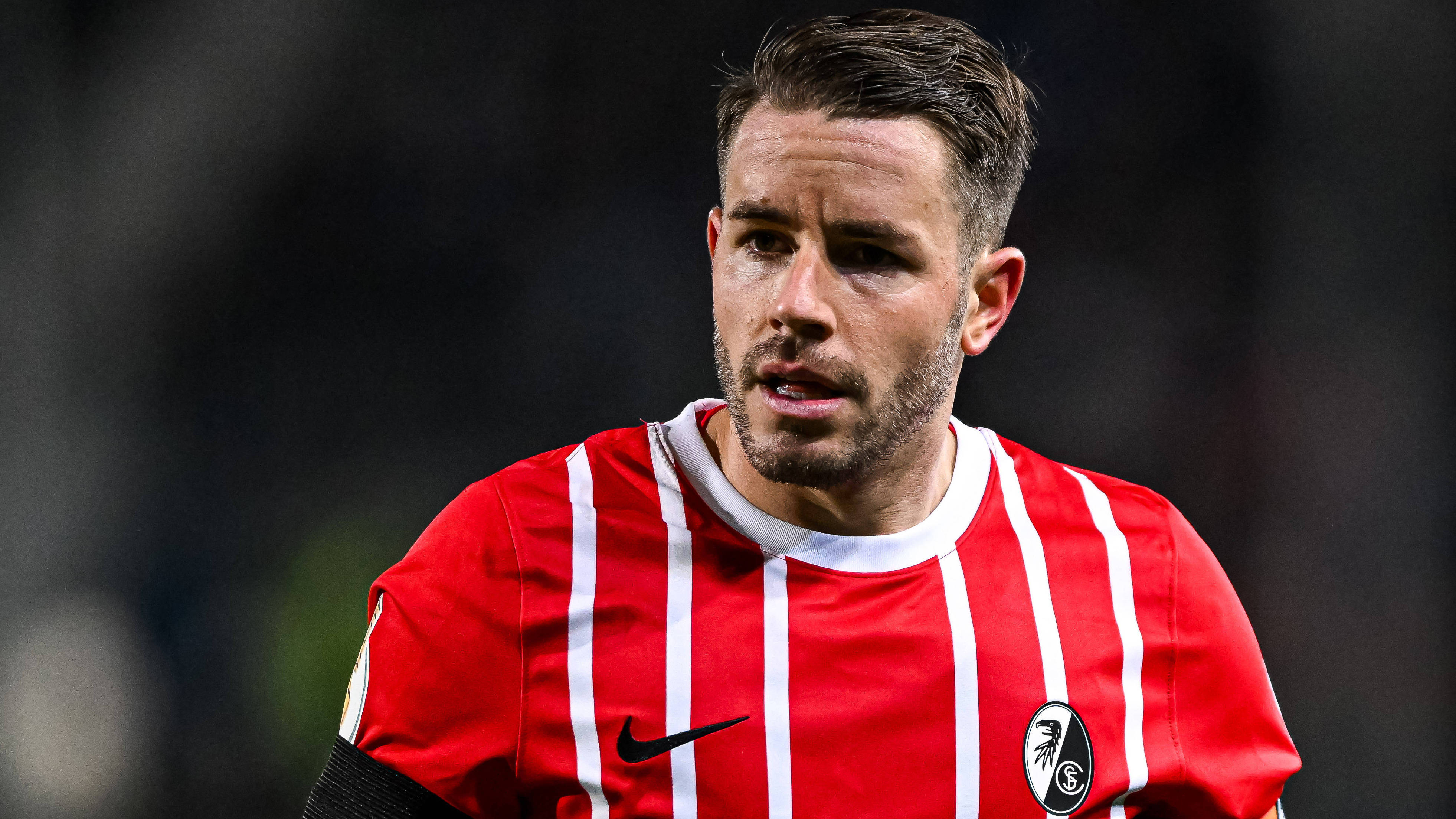 包含弗赖堡实施全员轮换阵容升级，战术灵活的词条