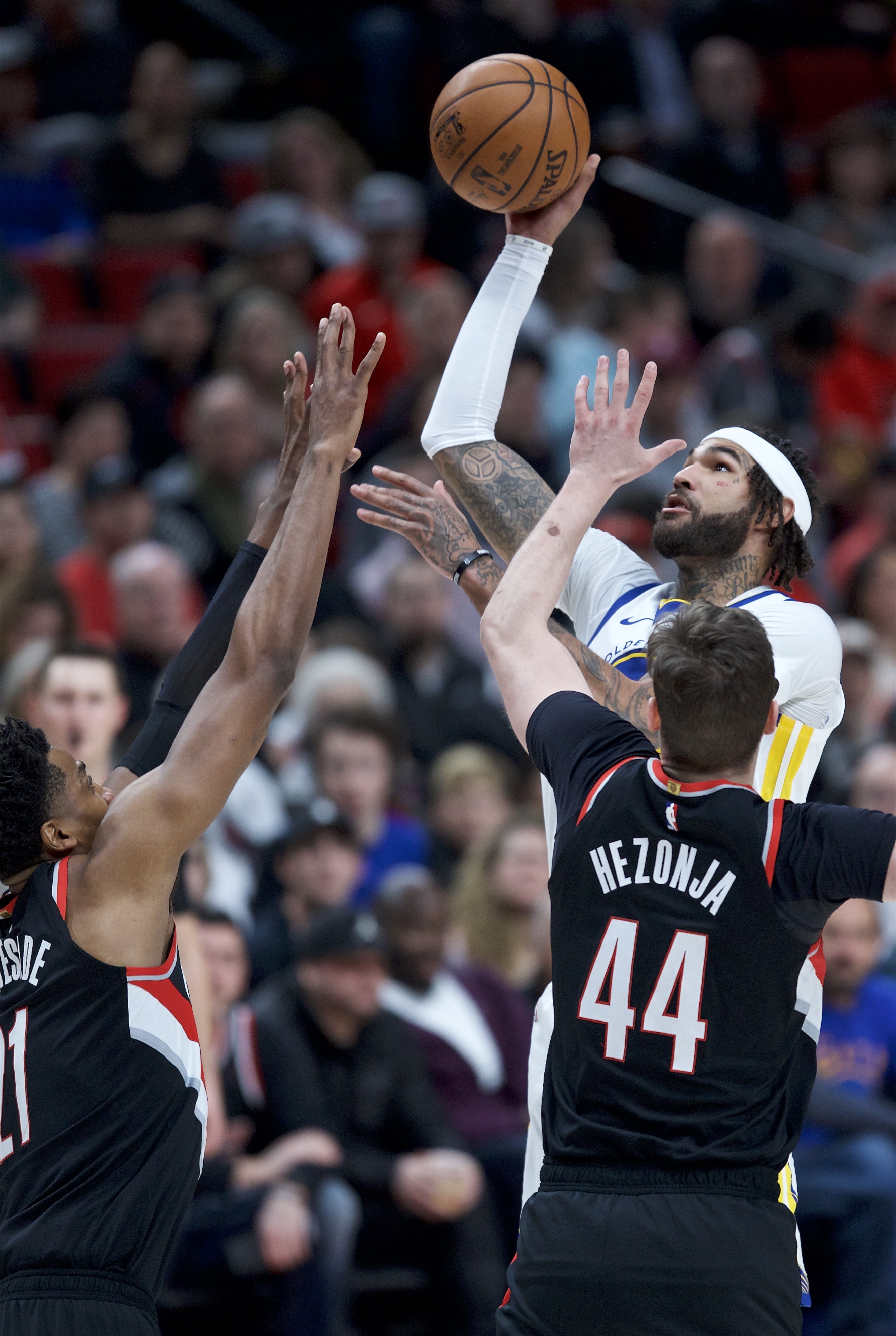 开拓者连胜收官,利拉德砍下高分 开拓者连胜收官,利拉德砍下高分