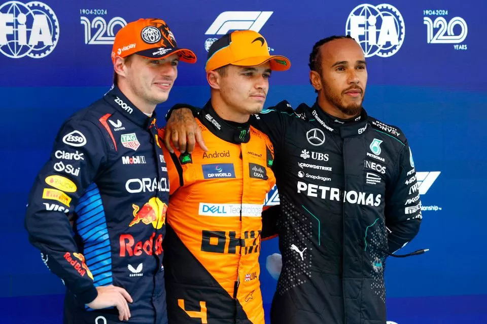 包含法拉利完胜梅赛德斯，诺里斯统治全场的词条