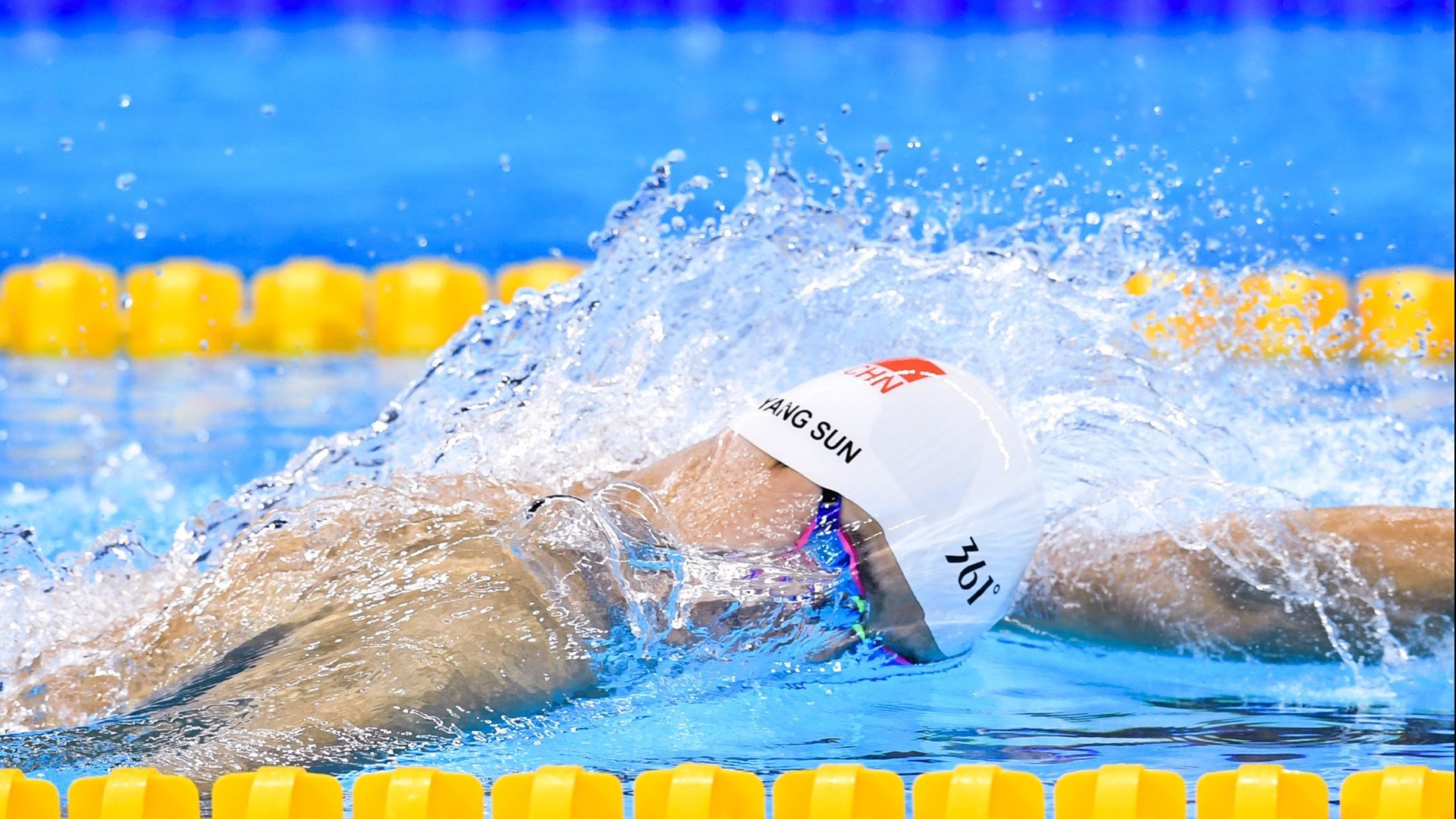 绿茵场上的战争隐喻，乌克兰完胜拜仁，德布劳内惊艳四座背后的足球哲学